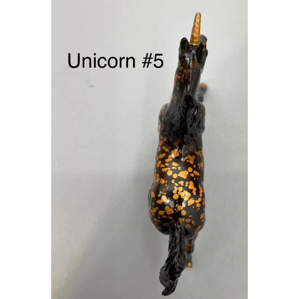 Breyer Stablemates Unicorn Crazy‎ Series 4 Chase Prince Charming Black Gold